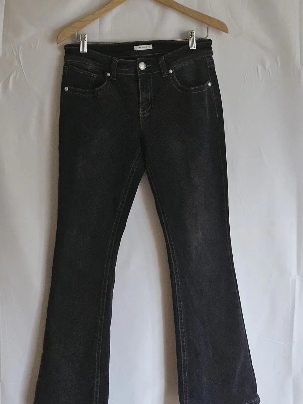 Fire & Rain Y2K Black Flare Jeans Angel Wing Rhinestone Pockets Size 11 - Picture 2 of 16